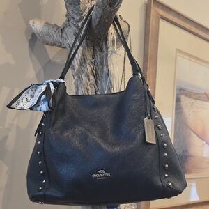 Coach Edie 31 NWT Floral Rivet Detail #37700 NAVY AND Black